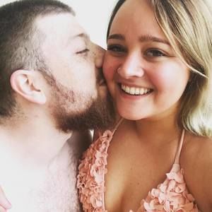 Meet your Posher, Chloe